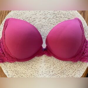 Victoria's Secret Dream Angels Push Up Fuchsia Lace Bra 🌸 32DD
